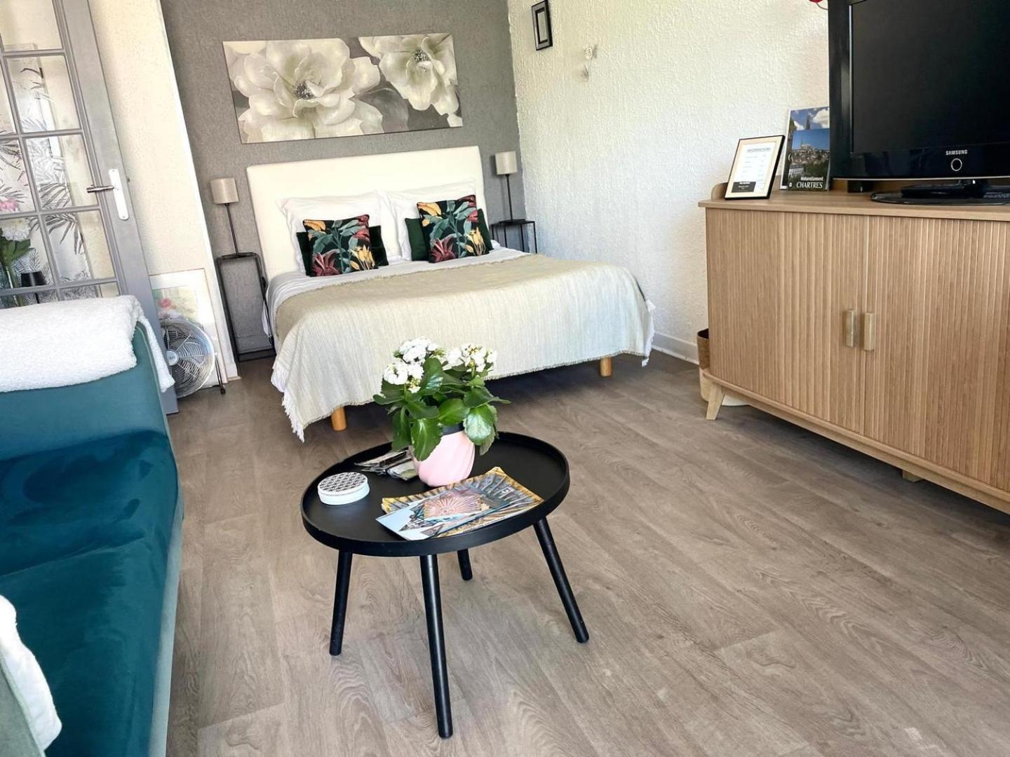 Le Clos Pichot - Studio Avec Balcon, Parking Prive - 5Mn Gare شارتر المظهر الخارجي الصورة